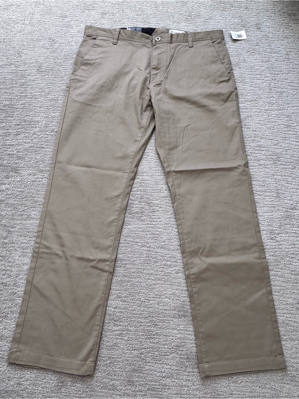 NWT Volcom Frickin Modern Stretch Chino Pants Khaki Size 40 Straight Leg